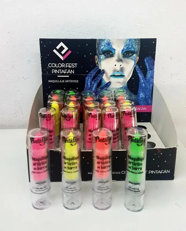 Maquillaje labial rostro fluor